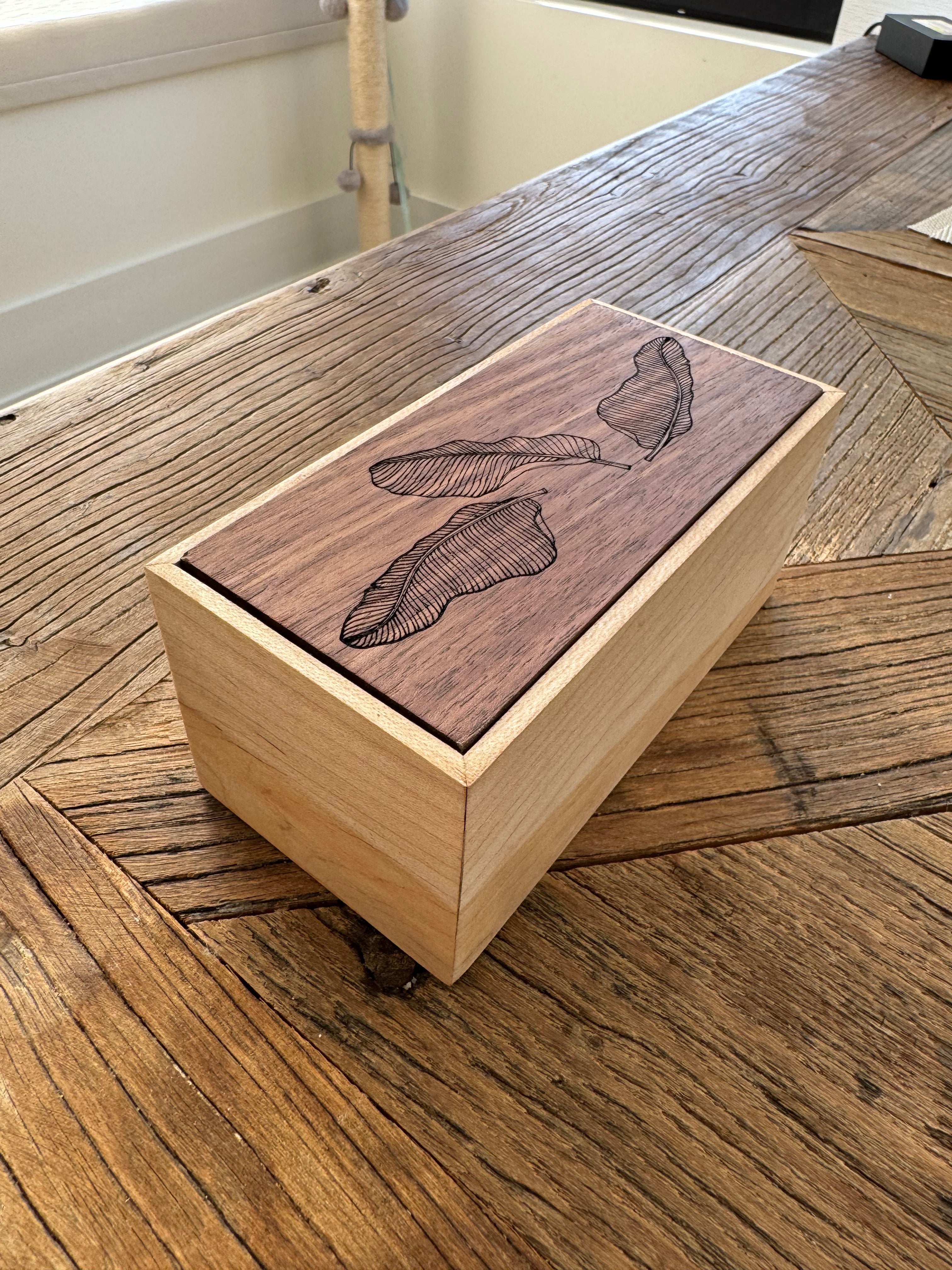 Small Gift Accessory Box